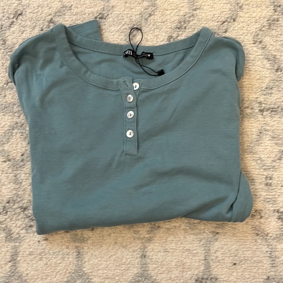 Zara L long sleeve top - Picture 4 of 4